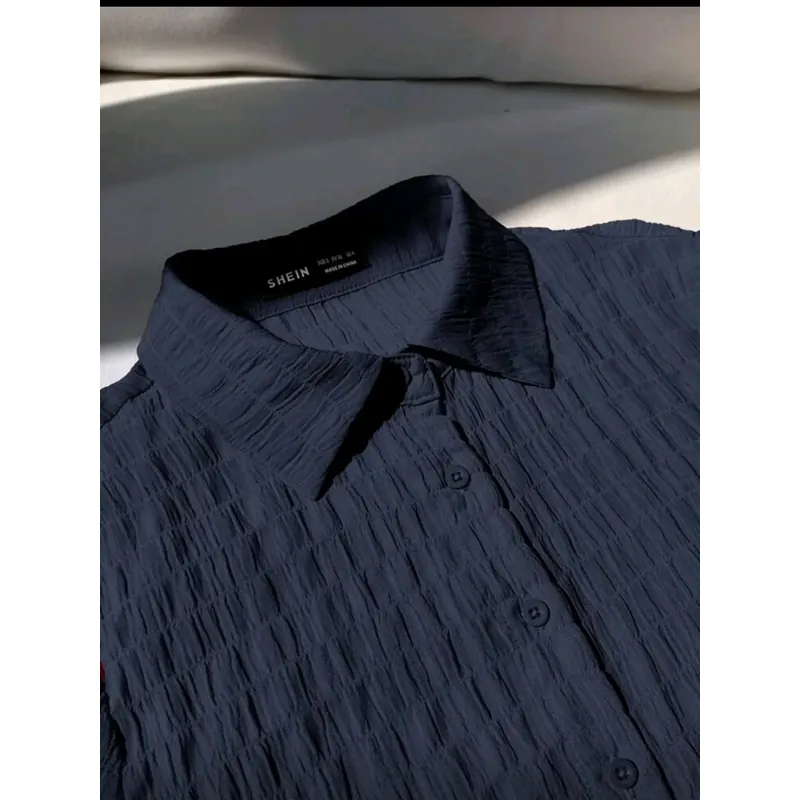 Áo sơ mi dáng croptop xanh dương đậm tay ngắn 608935