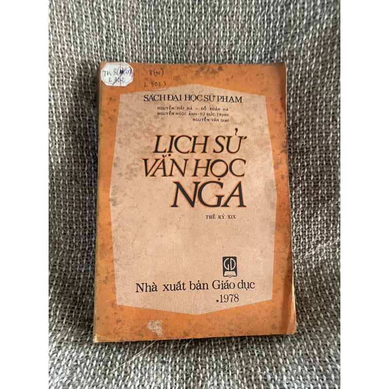 Lịch sử văn học Nga thế kỷ 19- khổ lớn  1026247
