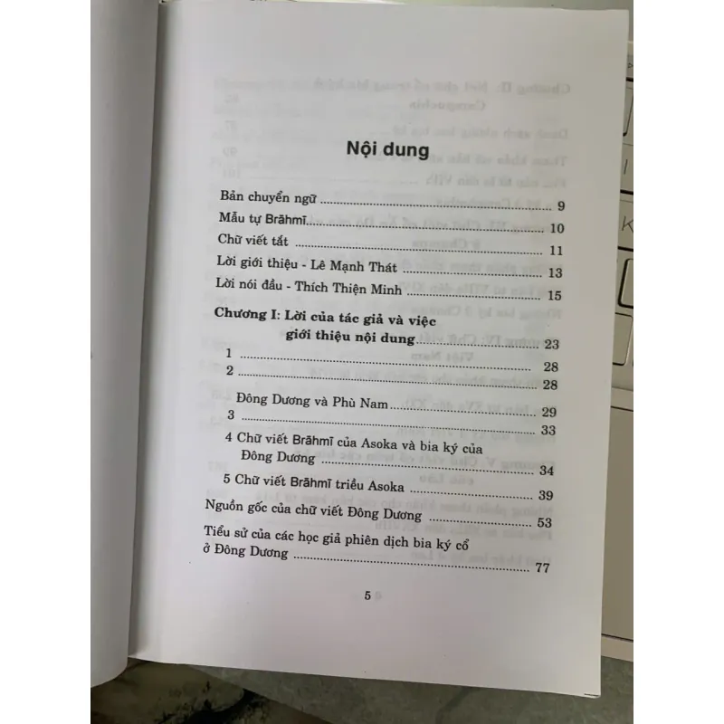 NGHIÊN CỨU CHỮ VIẾT CỔ TRÊN BIA KÝ Ở ĐÔNG DƯƠNG - THÁI VĂN CHẢI 709420