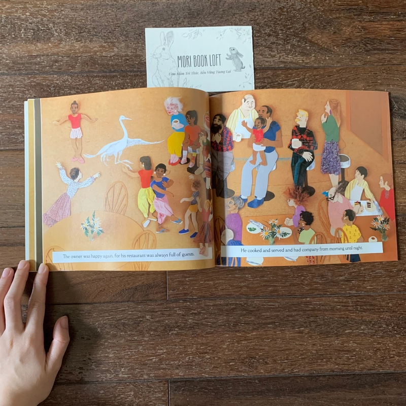 Sách tranh tiếng anh The Paper Crane, Used, Khổ ngang, tình trạng còn mới 478694