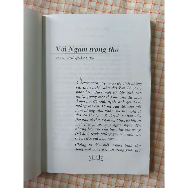 NGẪM TRONG THƠ - THƠ HAY VỚI LỜI BÌNH ✍️🏻 VÂN LONG 751371