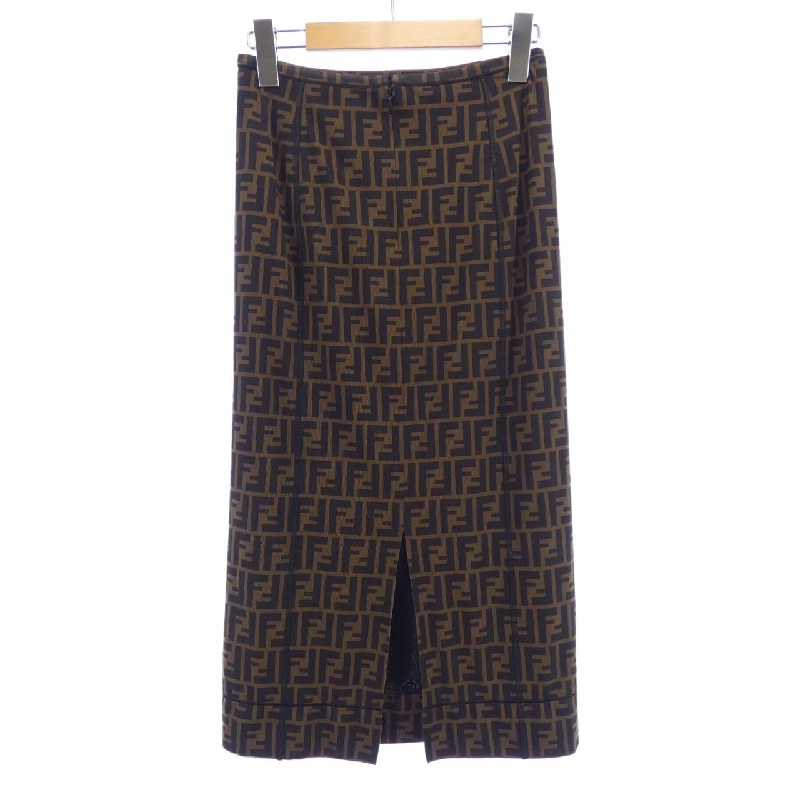 Váy FENDI FQ6734 A3BI 647993