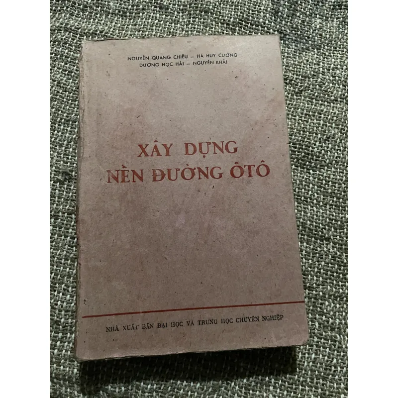Xây dựng nền đường ô tô -400 trang khổ lớn;1980 1022797
