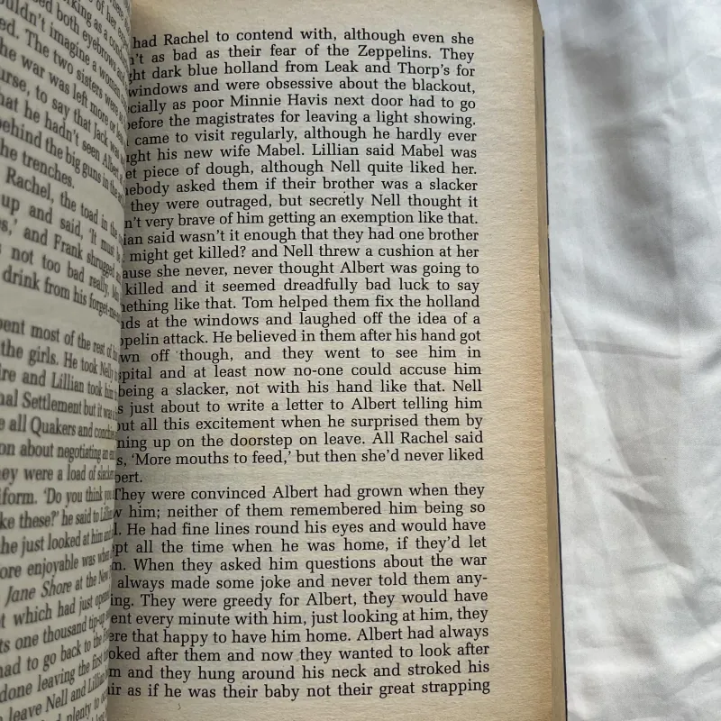 Behind the Scenes at the Museum - Kate Atkinson 790136