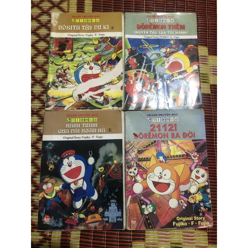 Truyện Doremon -Tranh truyện màu Doremon - combo 4c không trùng 1024113