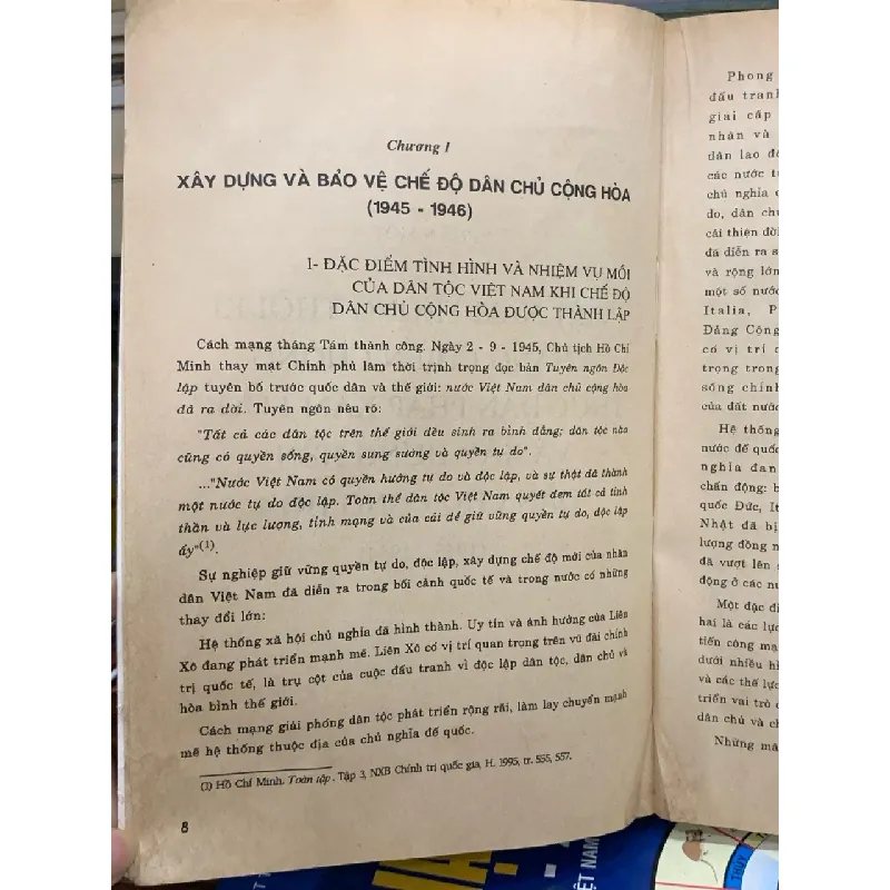 Đại cương Lịch sử Việt Nam – Tập III – Lê Mậu Hãn (chủ biên) 593444