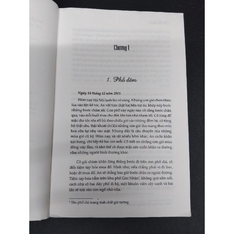 Cô gái U80 Hà Mạnh mới 80% bẩn ố nhẹ 2013 HCM.ASB0609 916617