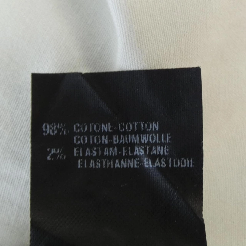 Quần short FENDI - Hàng hiệu Authentic 809568