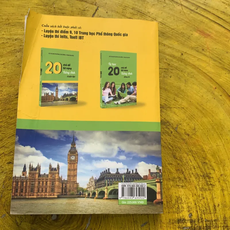 COMBO TỰ HỌC 20 CHỦ ĐỀ TỪ VỰNG TIẾNG ANH (bảng từ) & A PRACTICAL ENGLISH GRAMMAR  779019