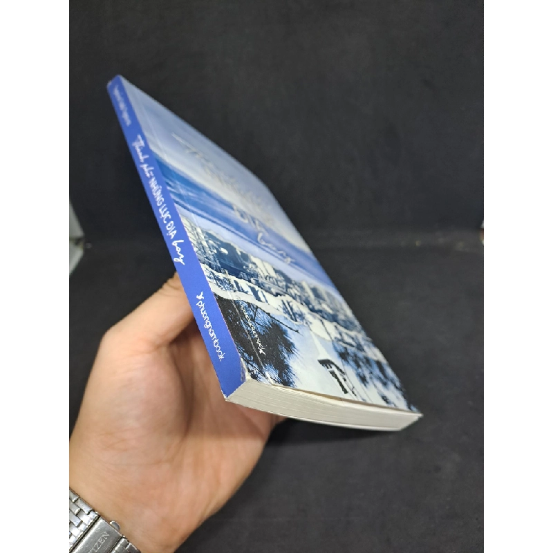 [59K/kg] Thành phố những lục địa bay Nguyễn Vĩnh Nghiêm mới 90% rách giấy nhẹ HCM2907 437244