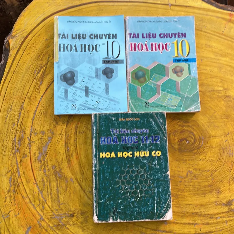 TÀI LIỆU CHUYÊN HOÁ 10,11,12 ba cuốn 937094