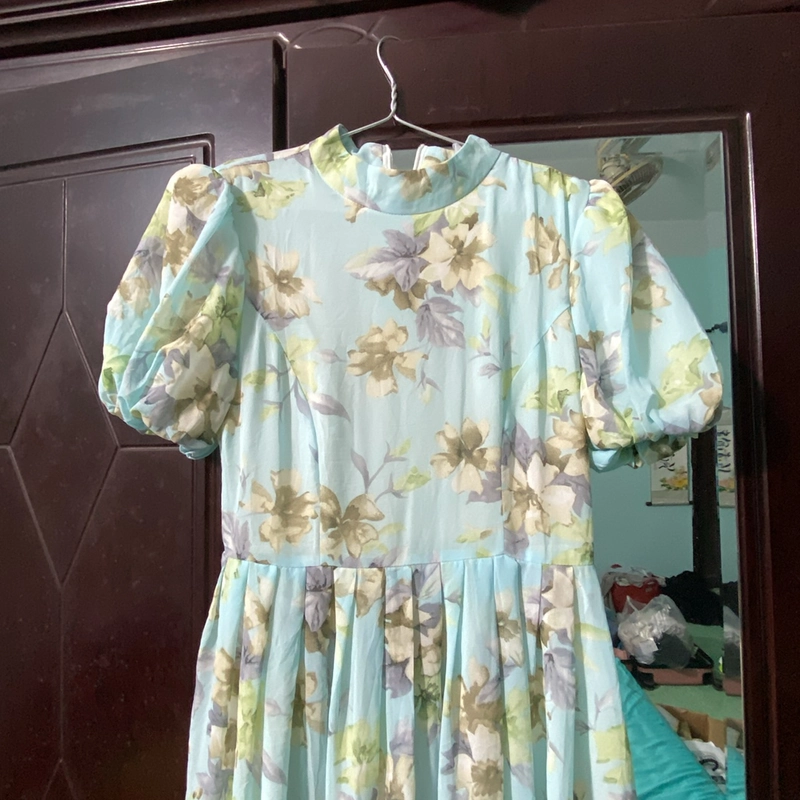 Đầm hoa voan xanh pastel ôm eo, dáng dài, mới 100%, size S/M từ 50-55kg vừa đẹp 455702