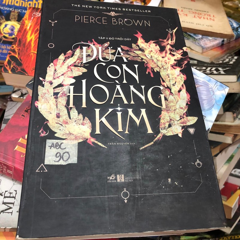 Đứa con hoàng kim - Pierce Brown (Đỏ trỗi dậy 2) 167424