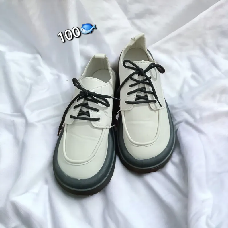 Giày đốc da mịn trắng viền đen size 40 713107