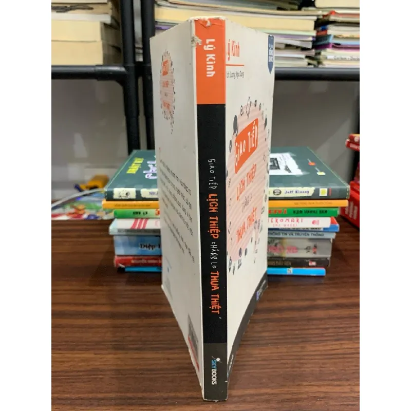 Giao tiếp lịch thiệp chẳng lo thua thiệt – Lý Kính 604260