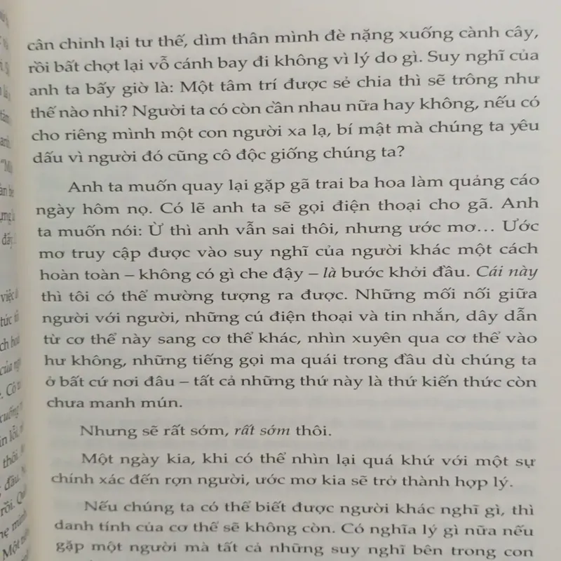 Tiểu thuyết Người trong gương Will Eaves 572266