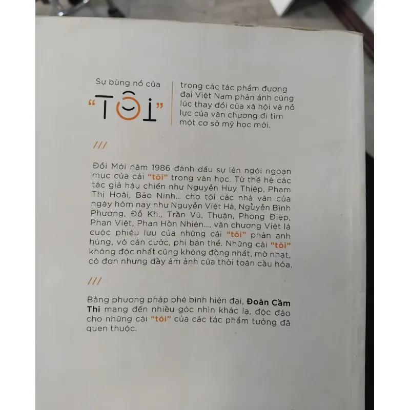 Đọc " tôi " bên bến lạ của Đoàn Cầm Thi 1027910