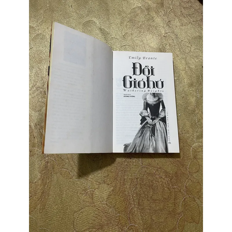 ĐỒI GIÓ HÚ- EMILY BRONTE 688255