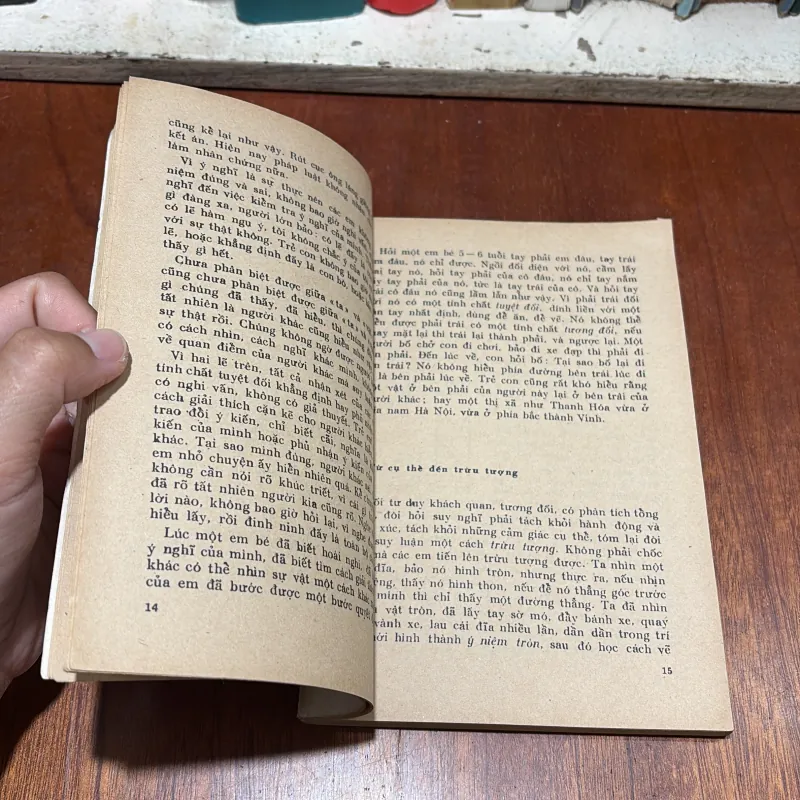 II Sách Xưa: Ngây Thơ - Nguyễn Khắc Viện - 1978 791979