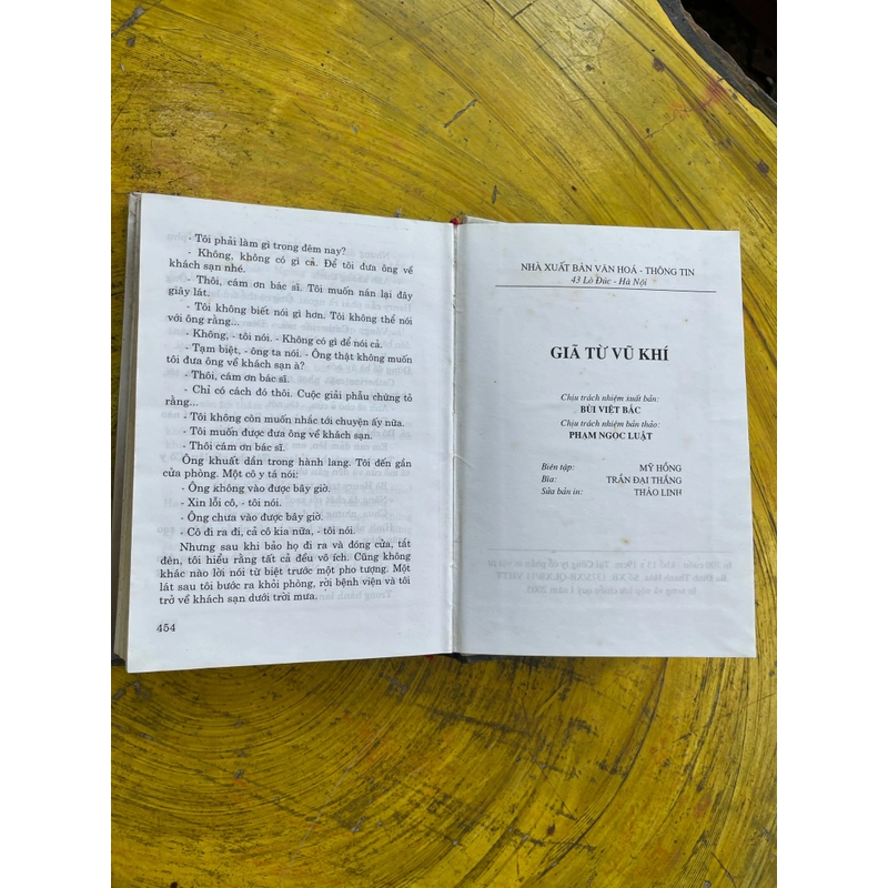 Giã từ vũ khí- Ernest Hemingway 470251