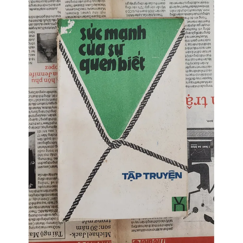 Tập truyện châm biếm và hài hước: SỨC MẠNH CỦA SỰ QUEN BIẾT 704998