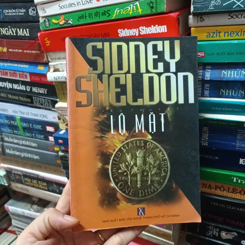 Lộ Mặt- sedney Sheldon 692840