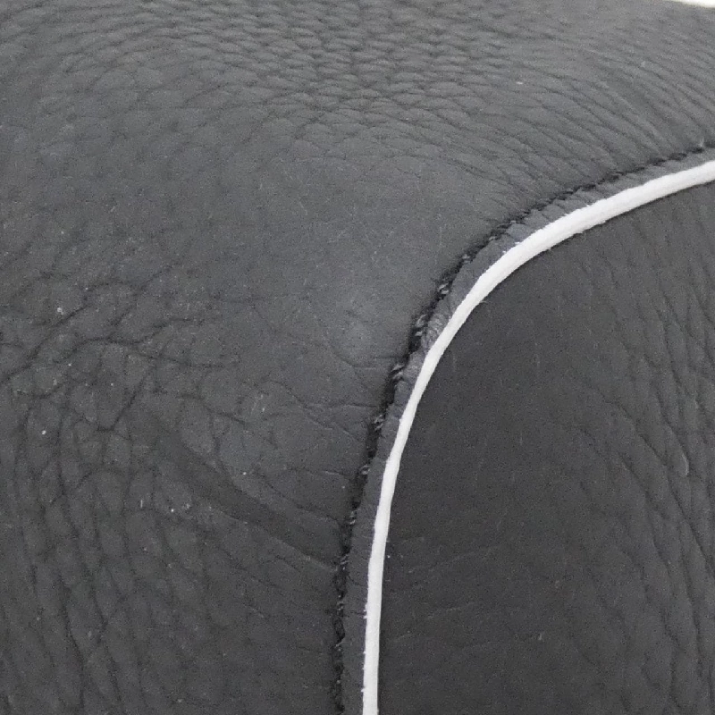 Túi xách vai Louis Vuitton LVxFIFA City Keepall M21543 613153