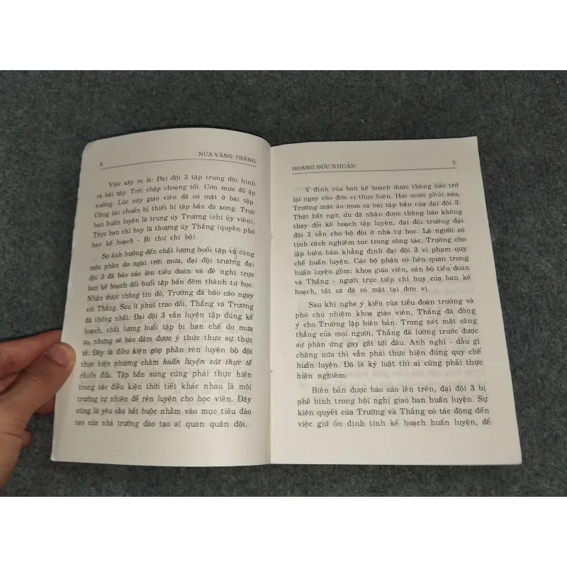 NỬA VẦNG TRĂNG - HOÀNG ĐỨC NHUẬN 588773