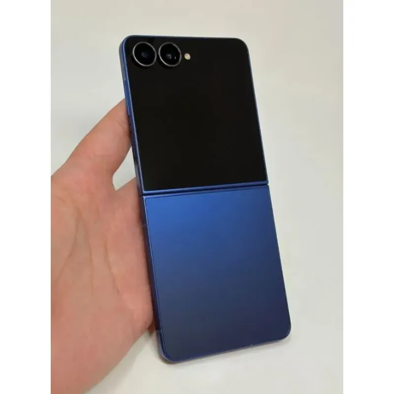 Samsung Galaxy Z Flip7 (SM-F766W) - 256GB Unlocked Blue 798021