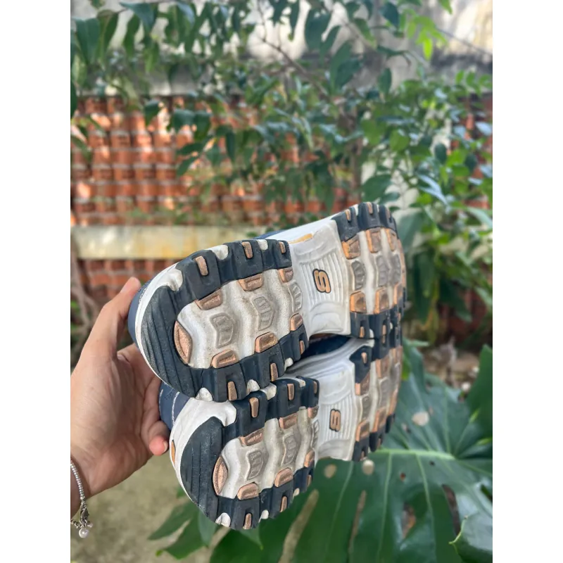 Giày skecher nữ , size 36, còn khá mới , chính hãng 732623