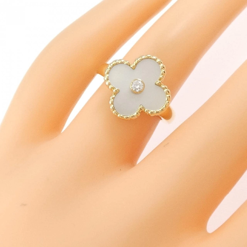 Nhẫn Vintage Alhambra Van Cleef & Arpels - Hàng hiệu Authentic 836218