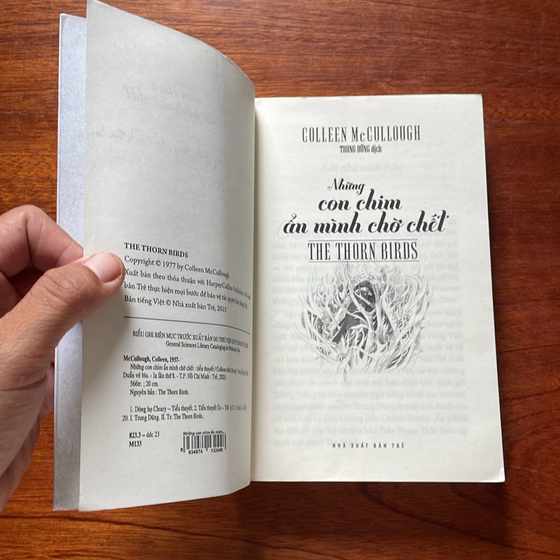 II Văn Học Kinh Điển: Những Con Chim Ẩn Mình Chờ Chết - Colleen McCullough - 2020 509902