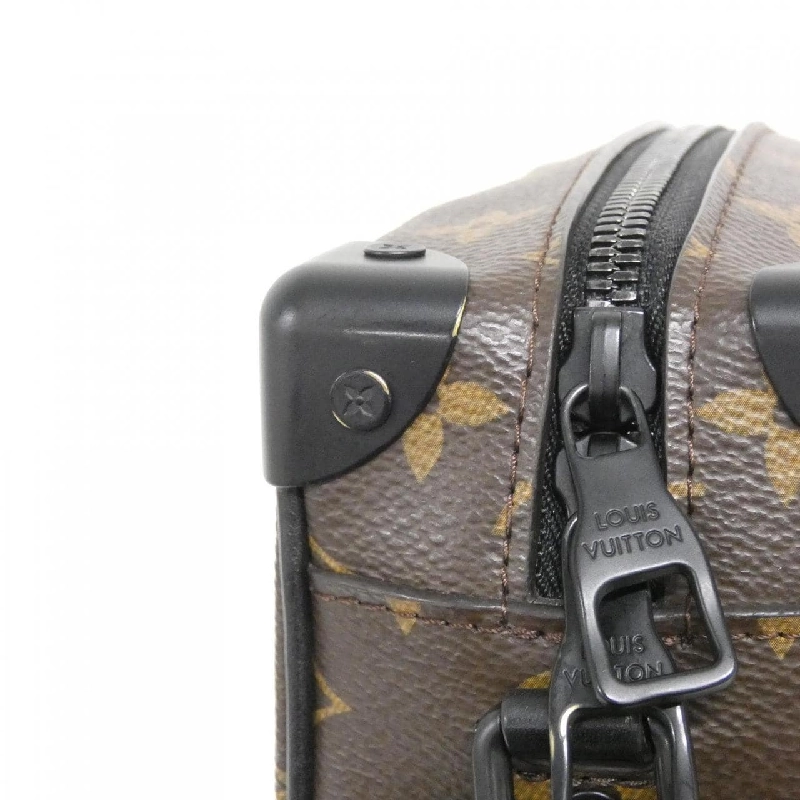 Túi xách vai Louis Vuitton Monogram Solar Ray Mini Soft Trunk M44480 613605