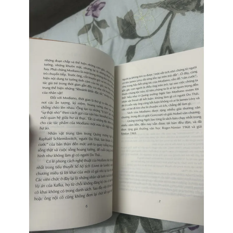 Quảng trường ngôi sao - Patrick Modiano 993153