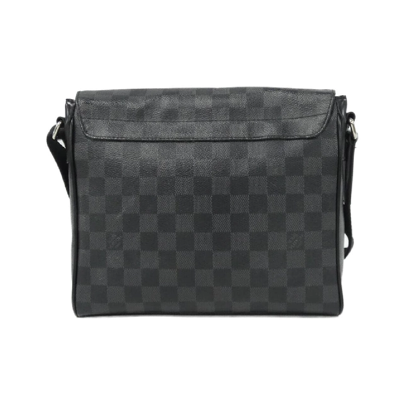 Túi xách vai Louis Vuitton Damier Graphite District PM N41028 - Hàng hiệu Chính hãng 802629