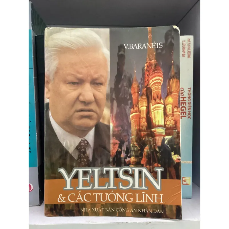 Yeltsin và các tướng lĩnh 992470