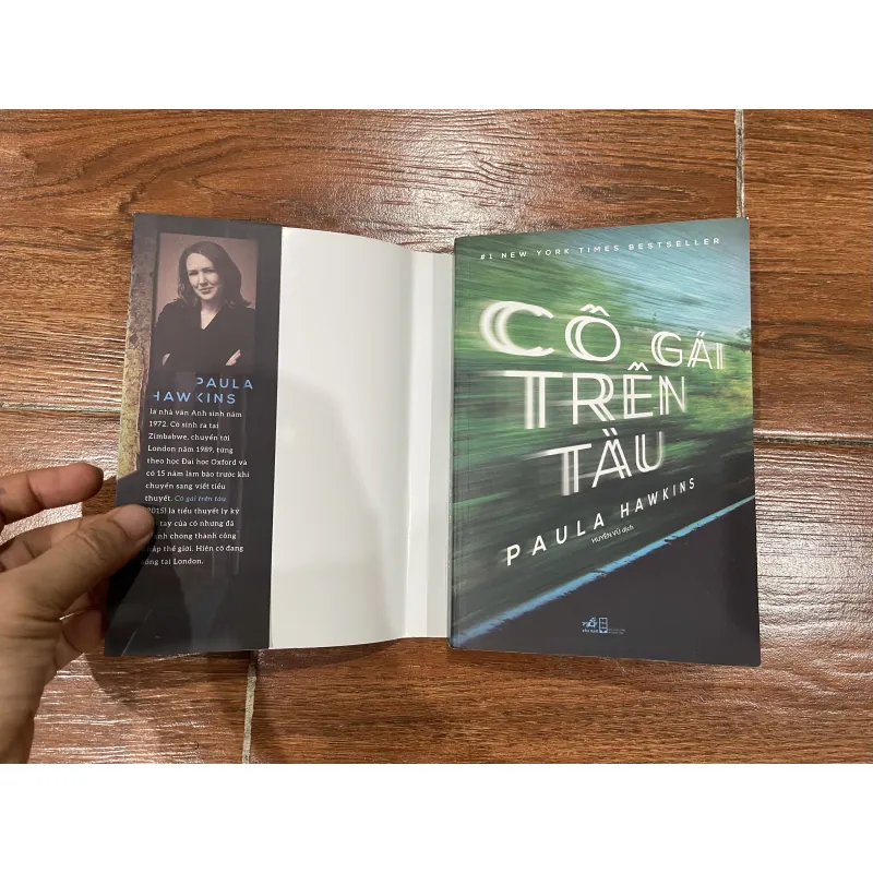 Cô gái trên tàu (15) 1029074