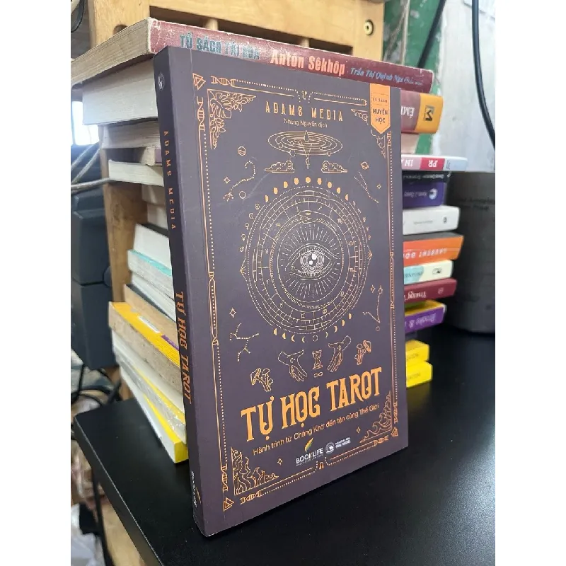 Tự học Tarot - Adams Media 590100