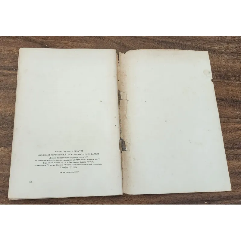 Mikhail Gorbachev - CÁCH MẠNG THÁNG MƯỜI VÀ CÔNG CUỘC CẢI TỔ 747928