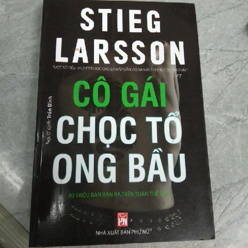 CÔ GÁI CHỌC TỔ ONG BẦU 274902