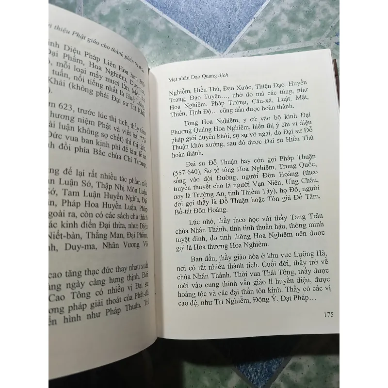 Giới thiệu Phật giáo cho thành phần trí thức - Vũ Lăng Ba 1004417