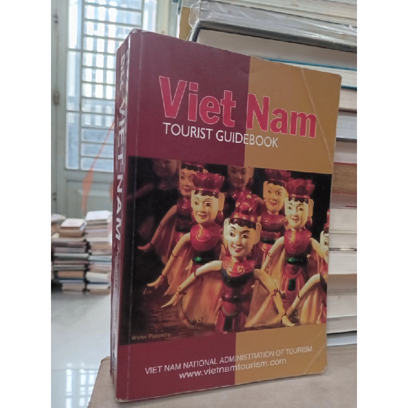 VIETNAM : Tourist Guidebook - Vietnam National Administration of Tourism 234938