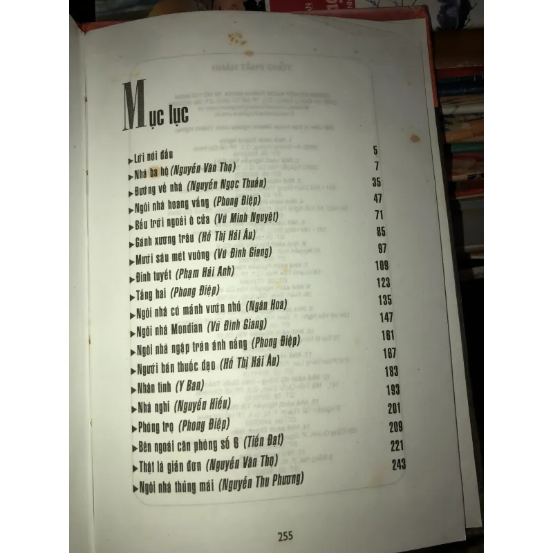 Ngôi nhà thung lũng  1011131