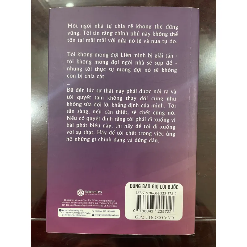 Đừng bao giờ lùi bước - Abraham Lincoln Chân dung vị lãnh tụ bất tử 758378