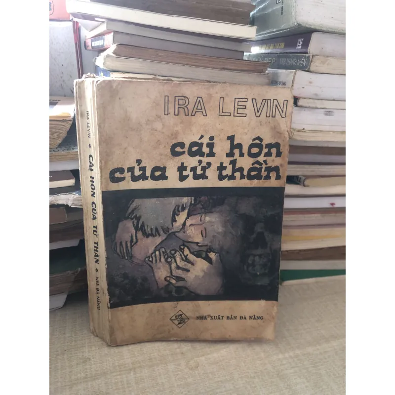 Cái hôn của tử thần 1010738