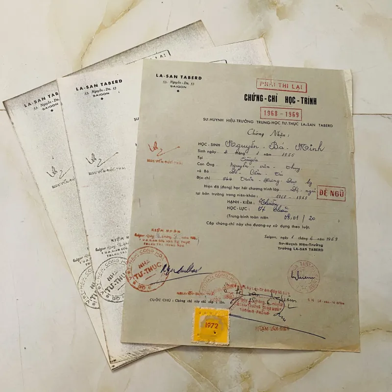 Bộ thành tích biểu xưa của nam sinh trường Tư thục Lasan Taberd Saigon  1013104