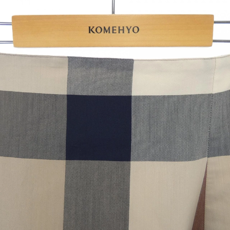 【Mã giảm giá】Blue Label Crestbridge BLUE LABEL CRESTBRIDGE Váy 653203