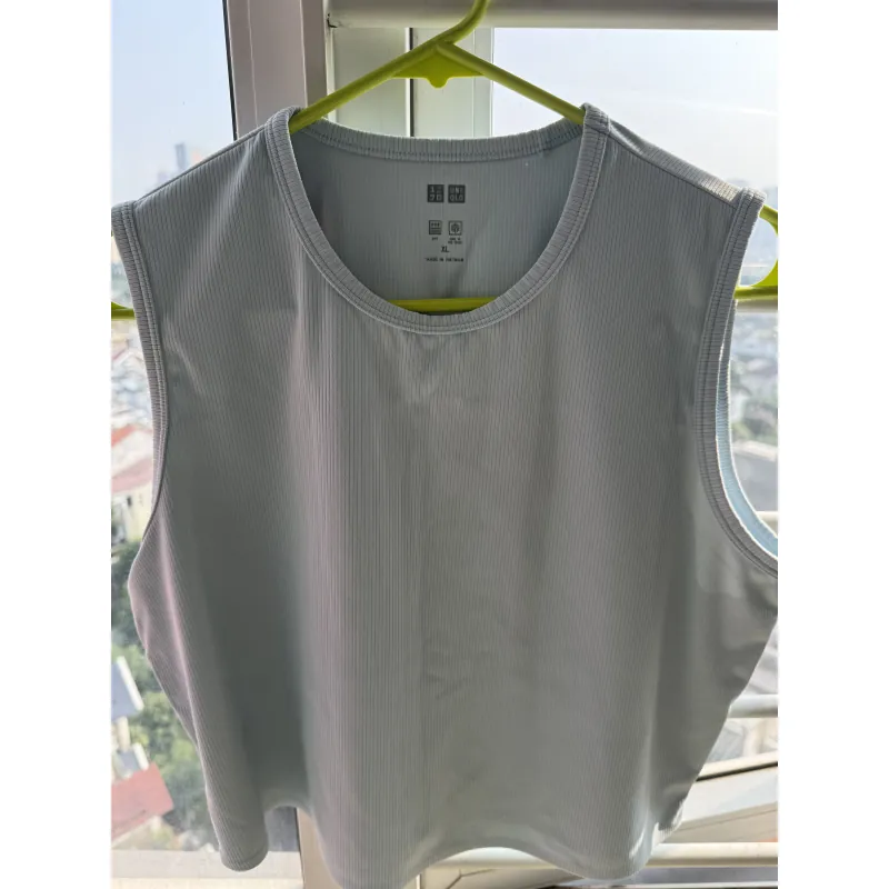 Combo 3 áo thun màu xanh baby của Uniqlo 1025636