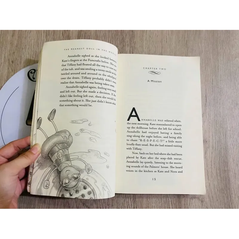 [Sách tiếng Anh 2hand] Like new 90% - 📕 The Meanest Doll in the World 715131