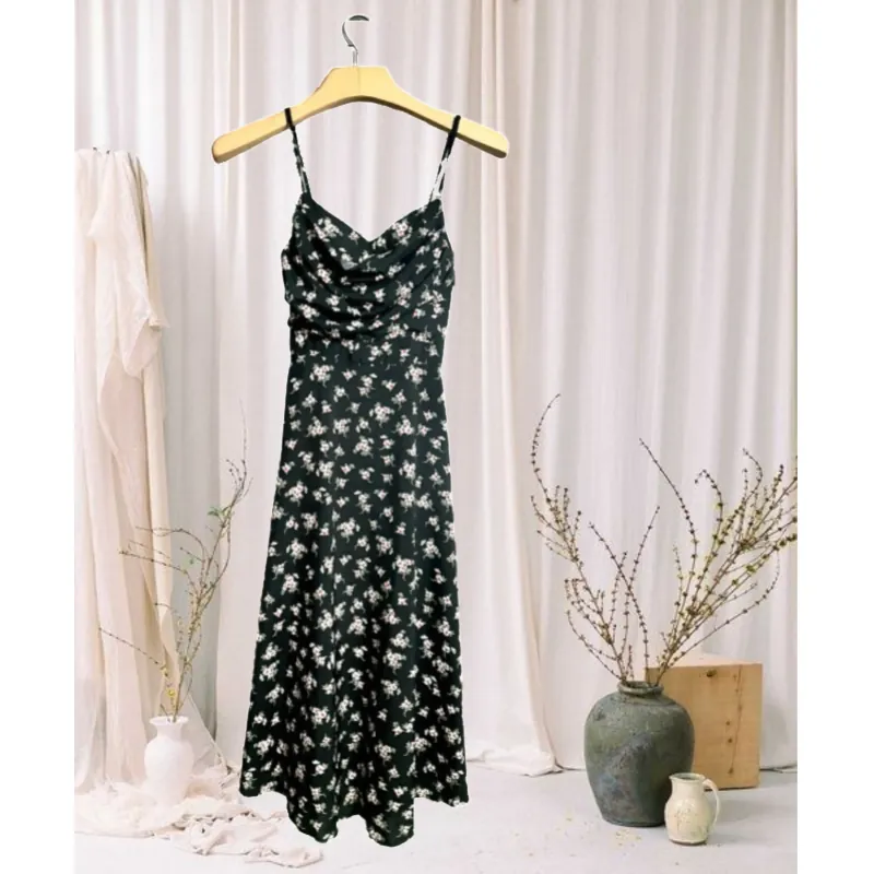 Đầm dây hoa nhí đen size S,M chưa qua sử dụng 975696